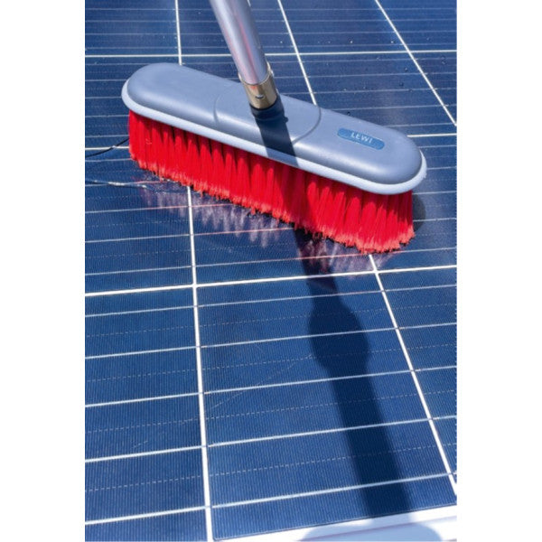 LEWI Waschbürste Solar mit Wasserdurchlauf, rot